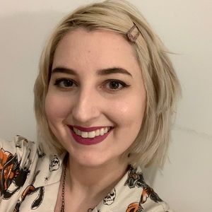 Meet your Posher, Olivia